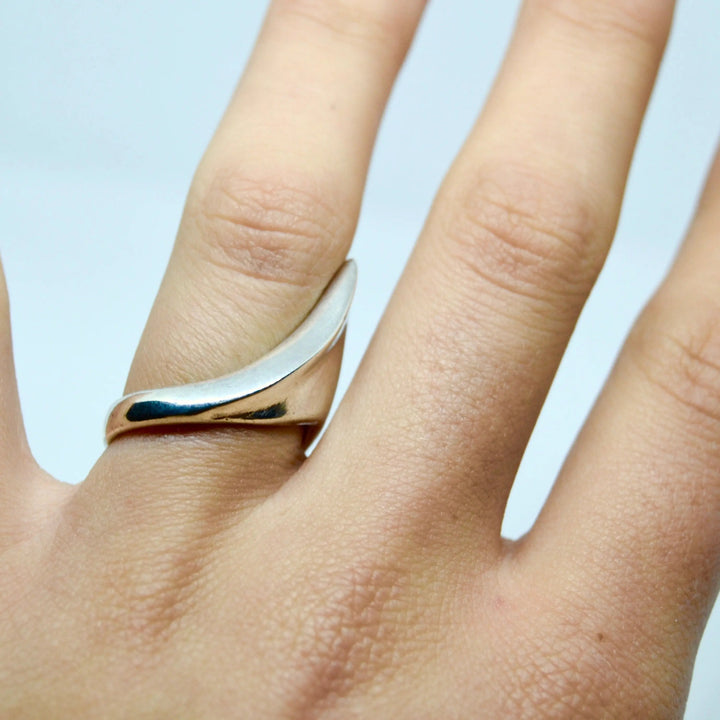 Fingerring, spids, sterlingsølv og forgyldt sterlingsølv Beadhouse of Copenhagen