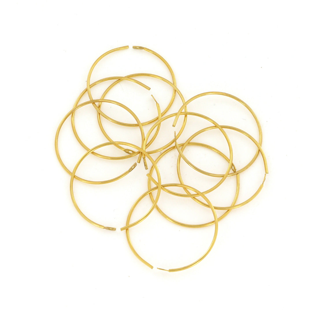 Find Monterings creoler i forgyldt messing 0,9x20 mm, storkøb hos Beadhouse of Copenhagen i dag, med en altid hurtig levering!