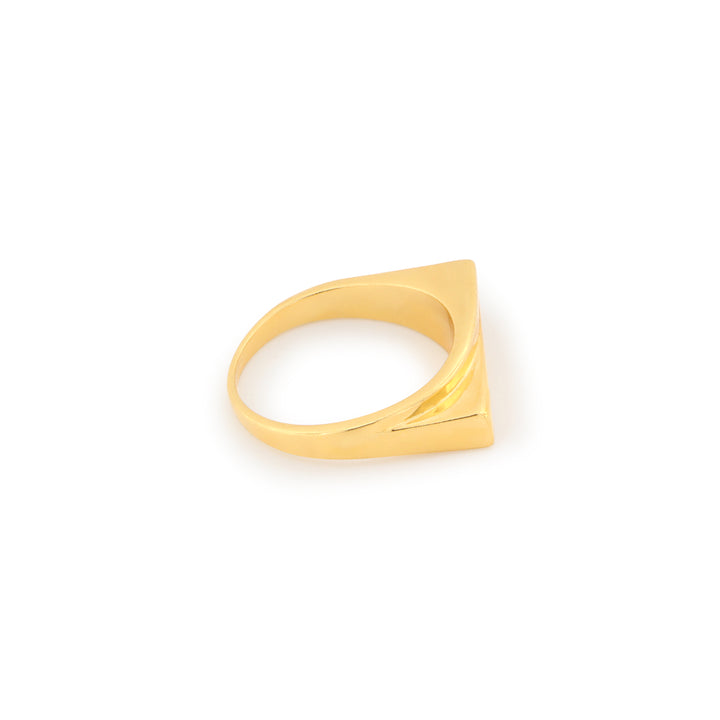 Find Fingerring, smal skæv signet ring, forgyldt sterlingsølv hos Beadhouse of Copenhagen i dag, med en altid hurtig levering!