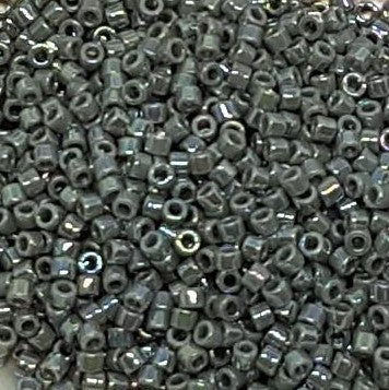 Find Grå glasperler, miyuki delica beads, opaque ab grey hos Beadhouse of Copenhagen i dag, med en altid hurtig levering!