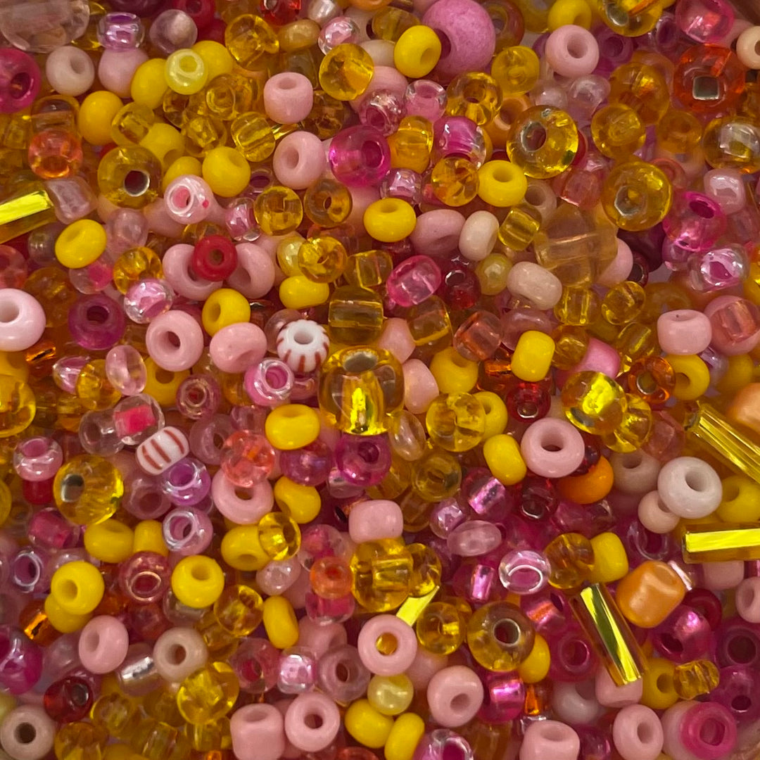 Find Blandede glasperler, preciosa mix, candy land hos Beadhouse of Copenhagen i dag, med en altid hurtig levering!