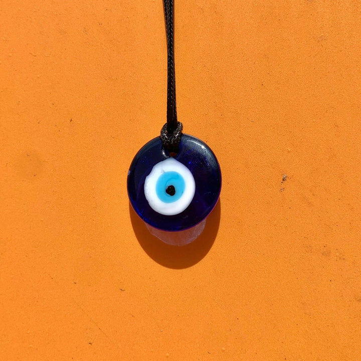 Find Vedhæng, flad evil eye, håndlavet glas, 30 mm hos Beadhouse of Copenhagen i dag, med en altid hurtig levering!