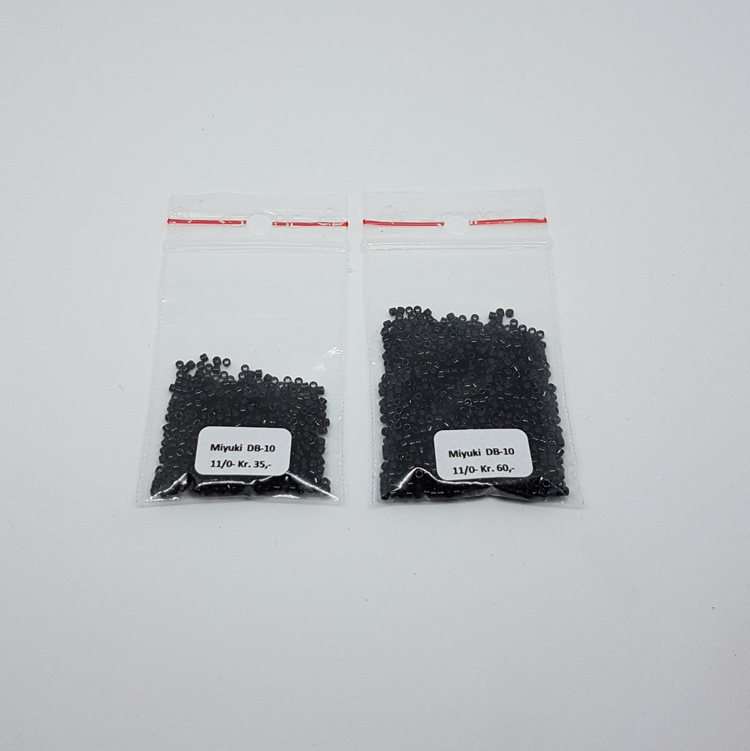 Find Sorte glasperler, miyuki delica beads, opaque black hos Beadhouse of Copenhagen i dag, med en altid hurtig levering!