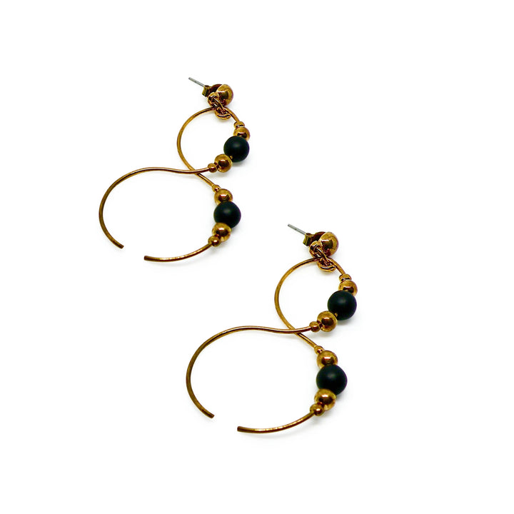 Øreringe, ørestikkere ottetal med perler, forsølvet og forgyldt messing Beadhouse of Copenhagen