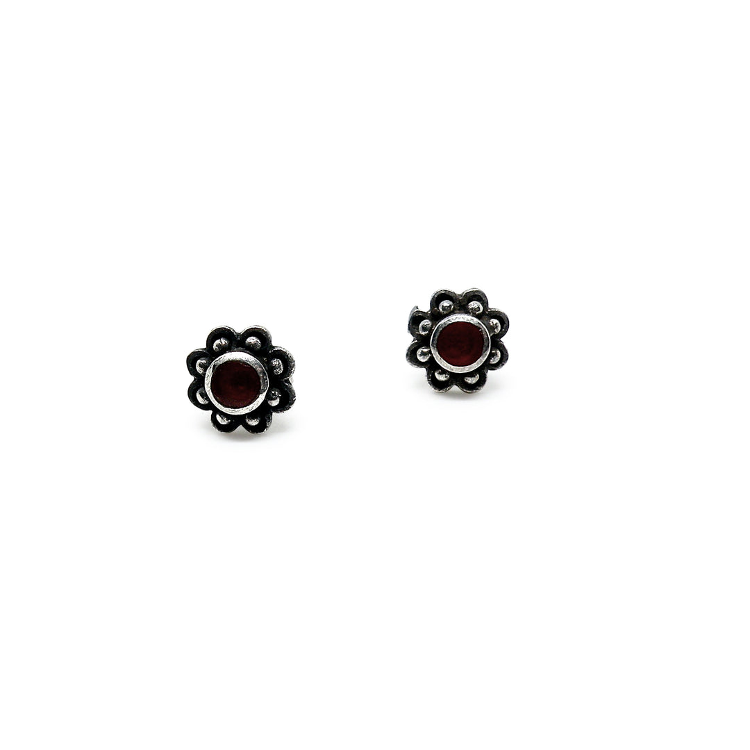 Find Øreringe, ørestikkere blomst med smykkesten, sterlingsølv, 6 mm hos Beadhouse of Copenhagen i dag, med en altid hurtig levering!