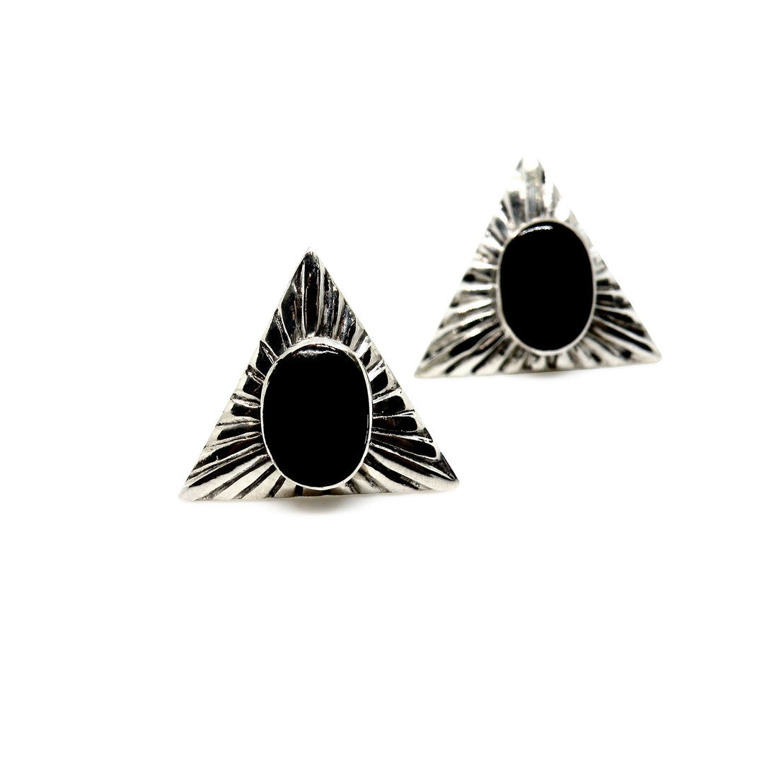 Find Øreringe, ørestikkere art deco trekant med smykkesten, sterlingsølv, 15 mm hos Beadhouse of Copenhagen i dag, med en altid hurtig levering!