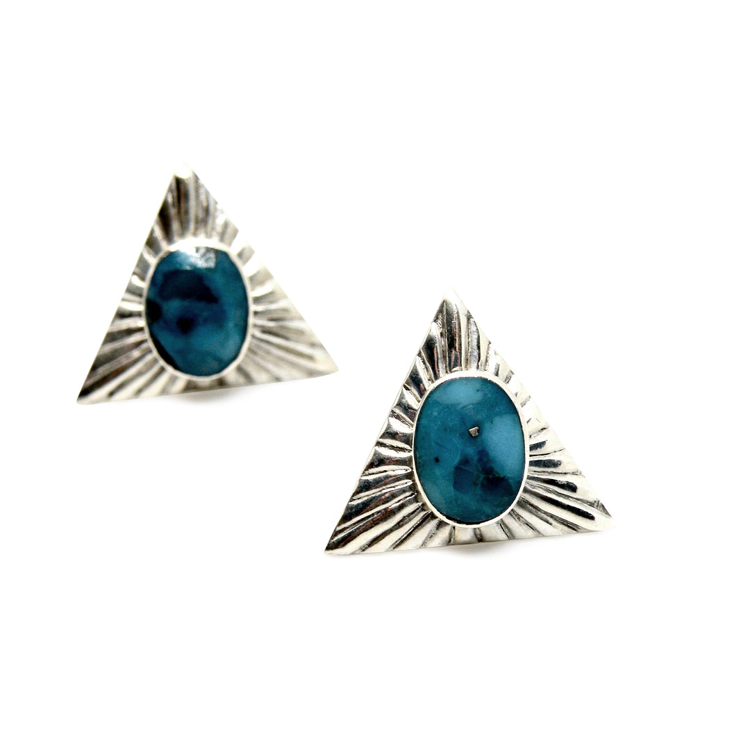 Find Øreringe, ørestikkere art deco trekant med smykkesten, sterlingsølv, 15 mm hos Beadhouse of Copenhagen i dag, med en altid hurtig levering!