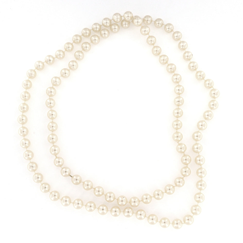 Find Halskæde, off white perlemor plastperlekæde, 90 cm/ 8 mm hos Beadhouse of Copenhagen i dag, med en altid hurtig levering!