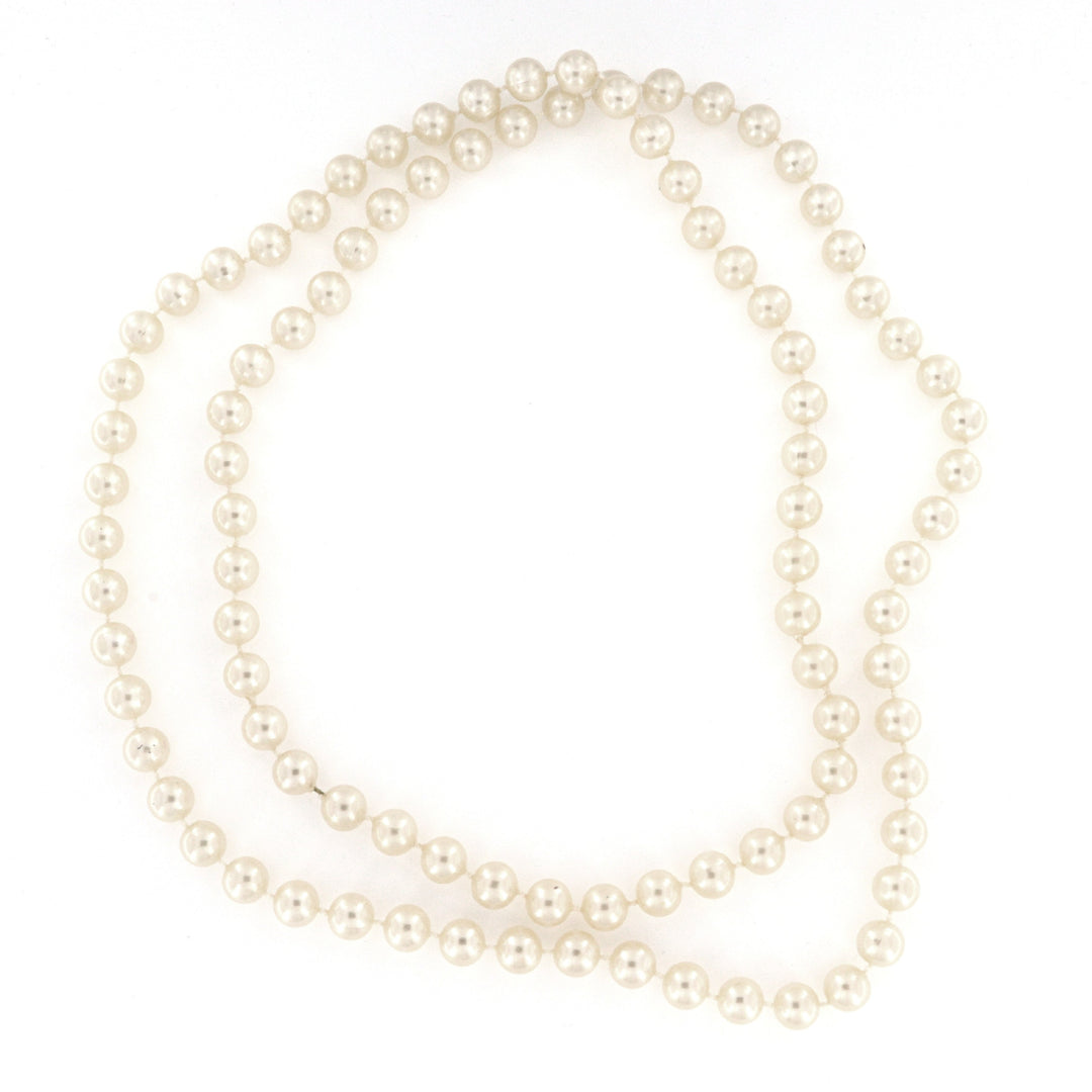 Find Halskæde, off white perlemor plastperlekæde, 90 cm/ 8 mm hos Beadhouse of Copenhagen i dag, med en altid hurtig levering!