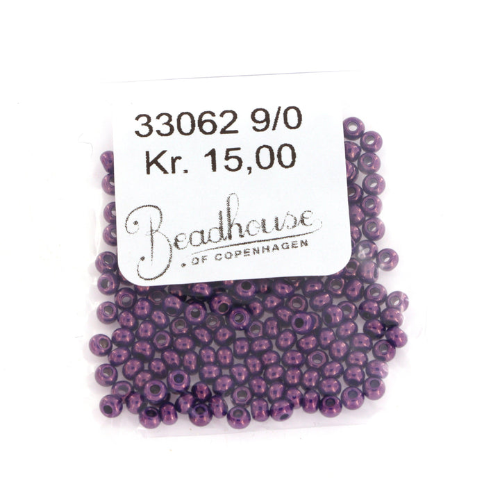 Find Lilla glasperler, preciosa, shiny metallic purple hos Beadhouse of Copenhagen i dag, med en altid hurtig levering!