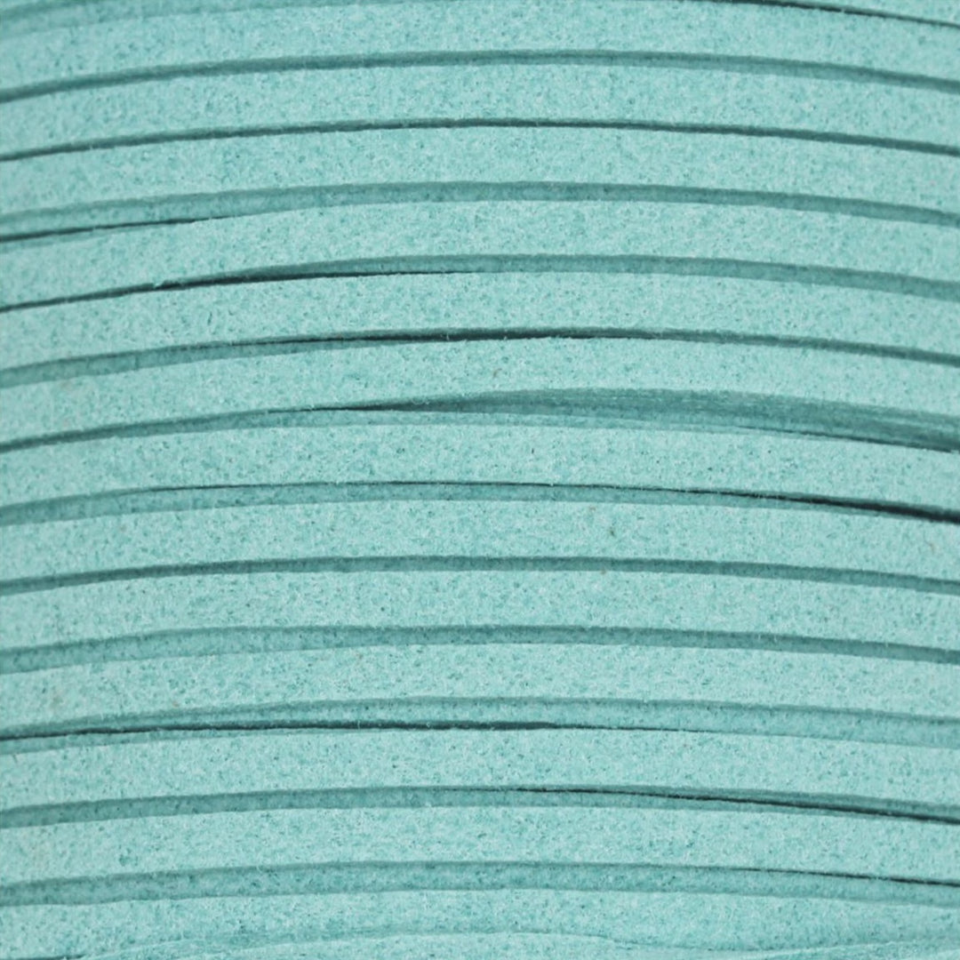 Find Snor, lys blå, ruskind, 3 mm x 1,5 m hos Beadhouse of Copenhagen i dag, med en altid hurtig levering!