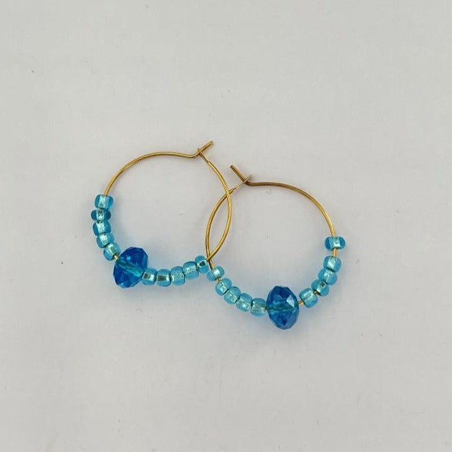 Find Diy kit, øreringe, blå rondel og blå silverlined, forgyldt messing hos Beadhouse of Copenhagen i dag, med en altid hurtig levering!