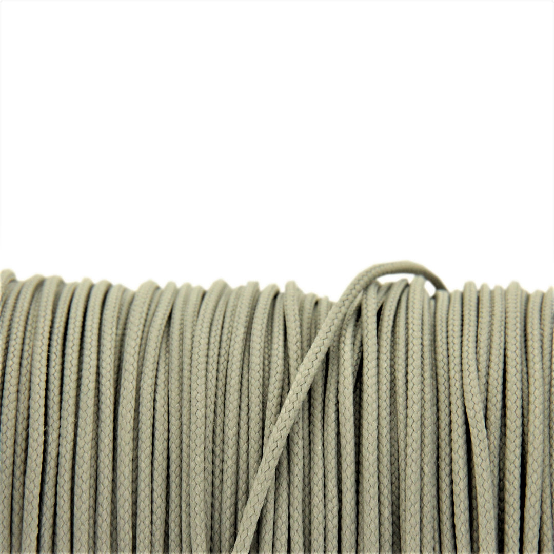 Find Snor, ecocord grå knyttesnor, genanvendt plast, 0,8/1 mm hos Beadhouse of Copenhagen i dag, med en altid hurtig levering!