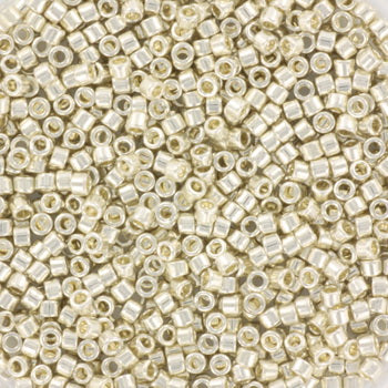 Find Sølv glasperler, miyuki delica beads, galvanized silver hos Beadhouse of Copenhagen i dag, med en altid hurtig levering!